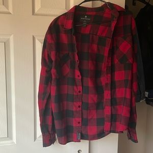 Black/red flannel shirt